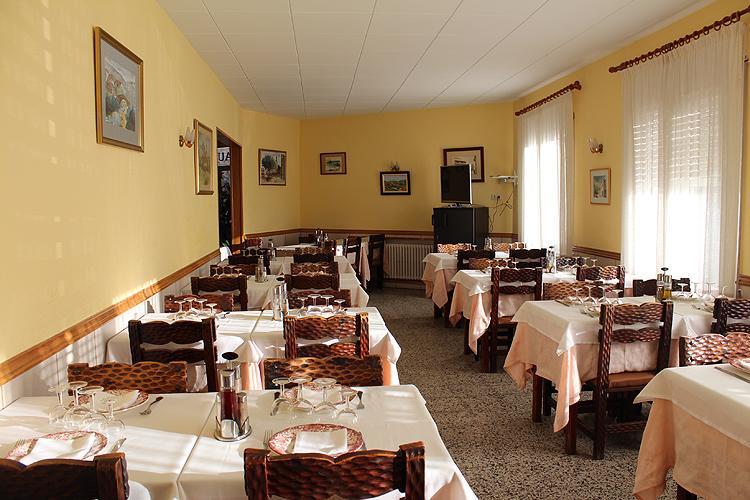 Hostal Gran Sol Llanca Luaran gambar
